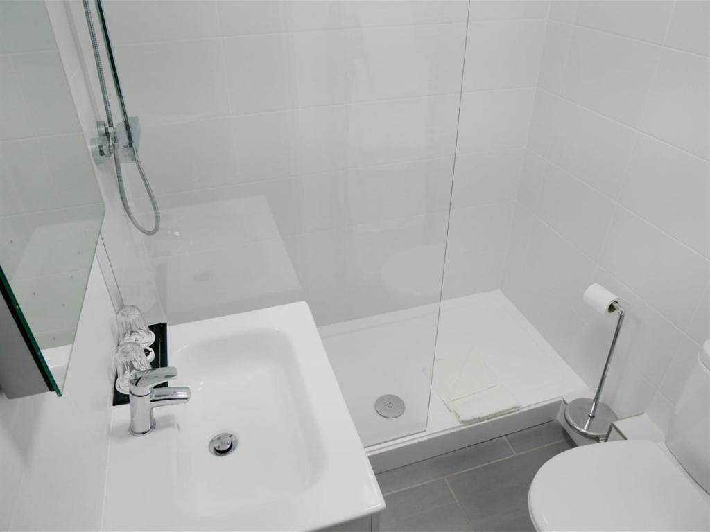 Norton House - Mumbles 3*
