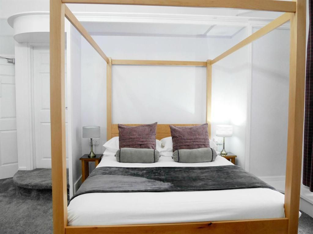 Norton House - Mumbles Bed & Breakfast