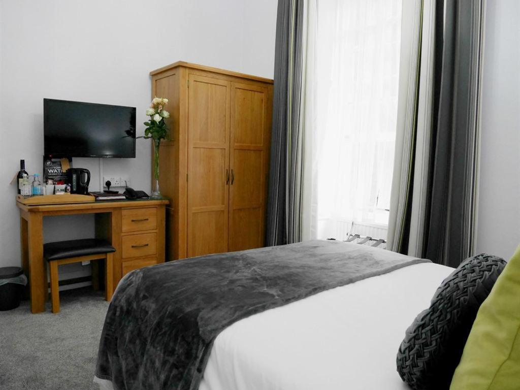 Norton House - Mumbles Bed & Breakfast Swansea